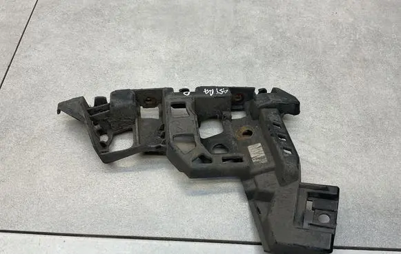 Opel Astra K Front bumper mounting bracket 39020433