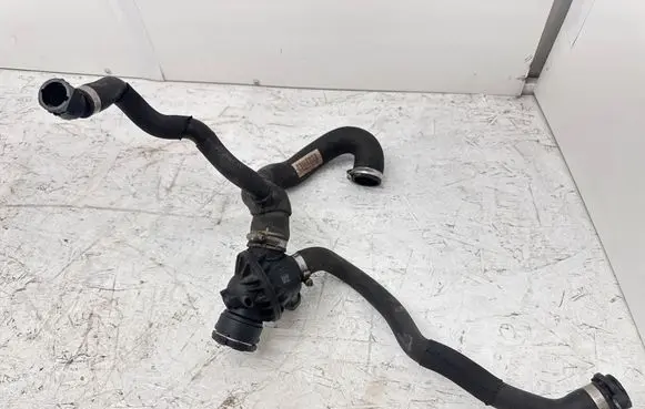 BMW 4 F32 F33 Thermostat/thermostat housing 2394968 7628010 7598234