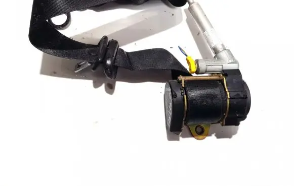 Mercedes-Benz A W168 Front seatbelt 560838901 2859