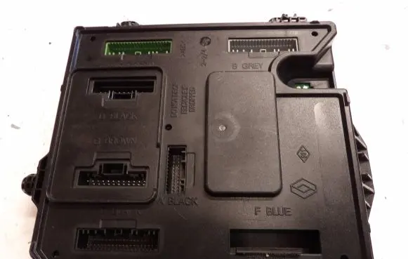 Renault Scenic III - Grand scenic III Other control units/modules 284B19091R S180180040A 740688238