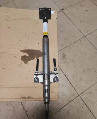 Suzuki Grand Vitara I Steering wheel axle