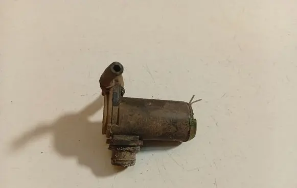 Peugeot 406 Windscreen/windshield washer pump