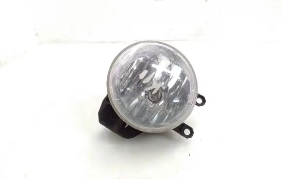 Toyota Avensis T270 Front fog light 8122002110 90008497