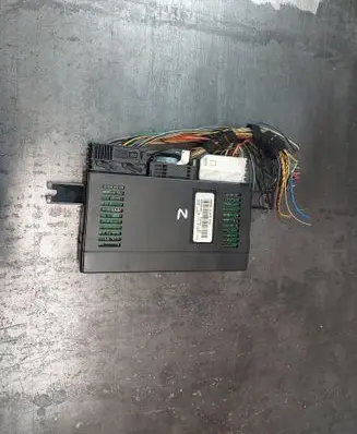 BMW 5 E39 Light module LCM 6915920