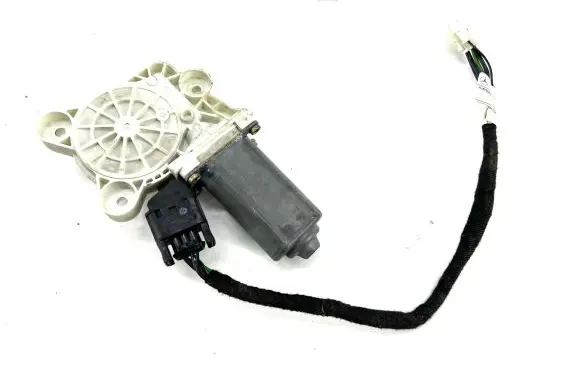 Mercedes-Benz C W203 Front door window regulator motor A2118201742 A2035403705