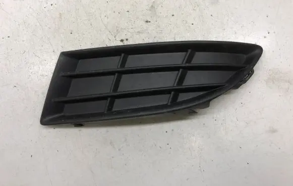 Skoda Fabia Mk2 (5J) Front bumper lower grill 5J0807367A