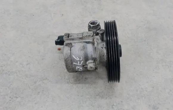 Renault Trafic II (X83) Power steering pump 