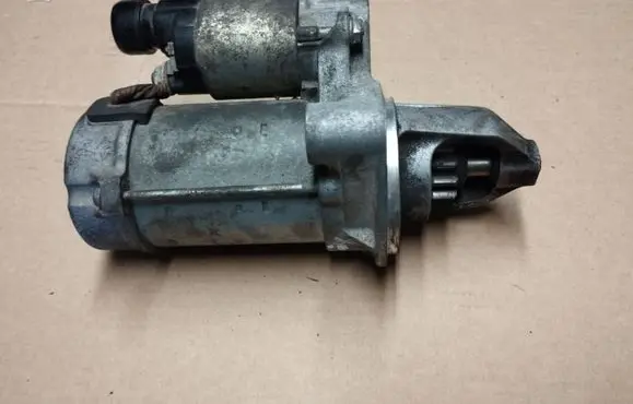 Honda CR-V Starter motor 4380000070