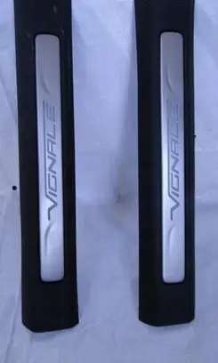 Ford Edge II Front sill (body part) 