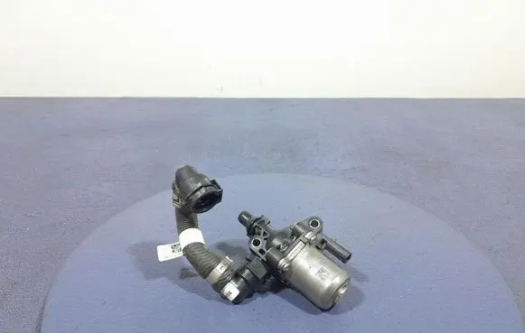 BMW X3 E83 Water pump 8473160