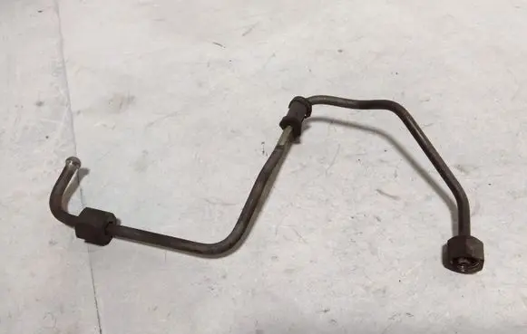 Chrysler Voyager Fuel injector supply line/pipe 