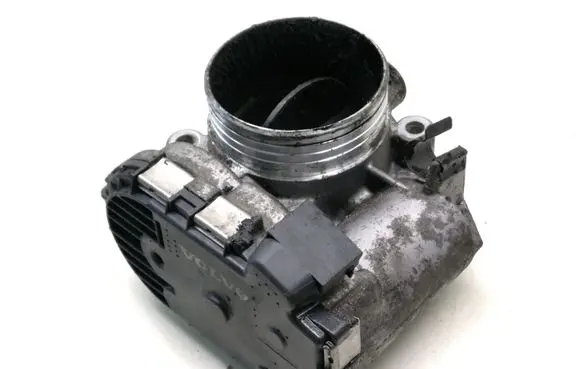 Volvo V70 Throttle valve 8692720 05W454 0281002701