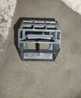 BMW 5 E60 E61 Radiator mount bracket 7542517