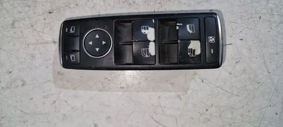 Mercedes-Benz C W204 Electric window control switch A2049055302