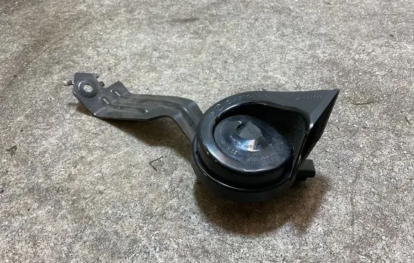 Citroen C4 III e-C4 Horn signal 9827213580 6033FB5020 30208BL7