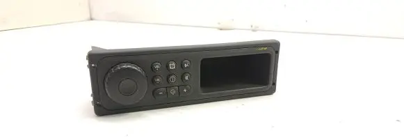 Head unit multimedia control