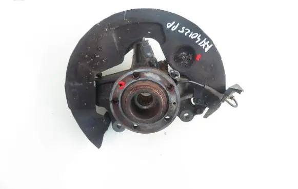 Peugeot 308 Front wheel hub spindle knuckle
