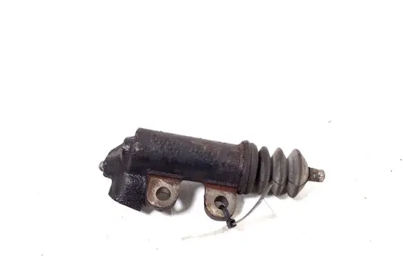 Clutch slave cylinder