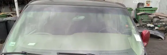GMC Savana Front windscreen/windshield window 
