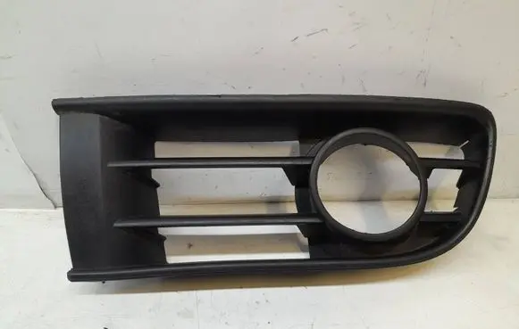Volkswagen Polo IV 9N3 Front fog light trim/grill 6Q0853665A DNW13061 14884