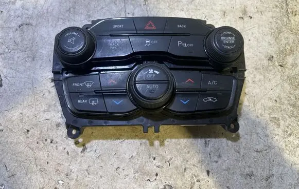 Dodge Challenger Climate control unit 68184927AB CH249110 7723210