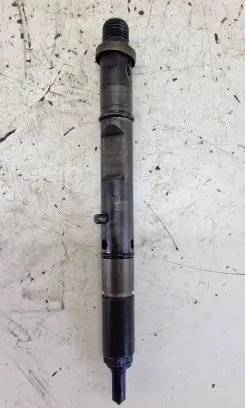 Audi A6 S6 C5 4B Fuel injector 059130201F