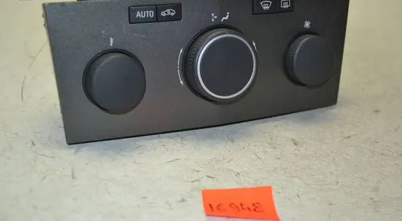 Opel Zafira B Climate control unit 13168100 901512570000