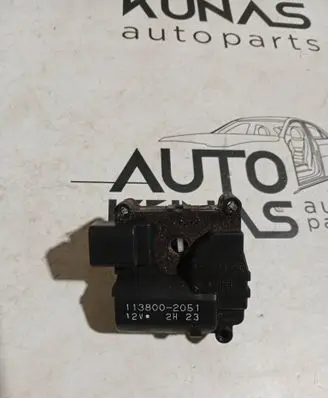 Toyota Corolla Verso AR10 Air flap motor/actuator 1138002051