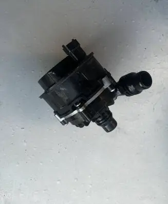 Jeep Renegade Water pump 00521803020