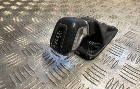 Volvo XC90 Gear lever shifter trim leather/knob 1000574469VM1
