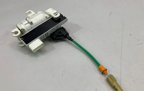 BMW 6 G32 Gran Turismo Front door soft close latching motor 7255198
