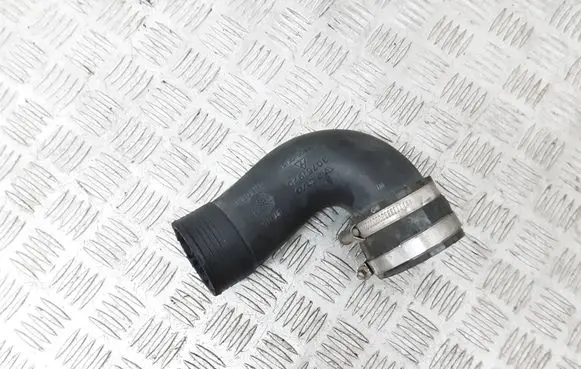 Volvo XC90 Intercooler hose/pipe 30751920