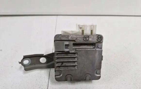 Toyota Avensis T250 Power steering control unit/module 89650-05010