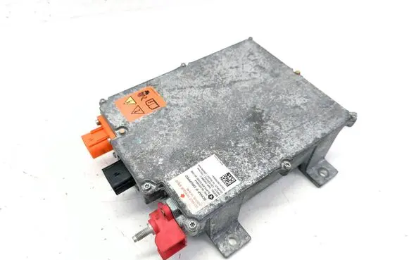 Chrysler Pacifica Voltage converter inverter 05185046AA 05186030AC