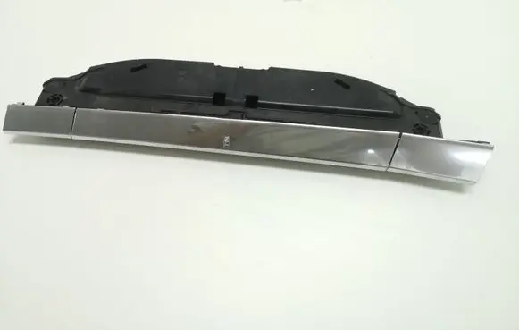 Cup holder front