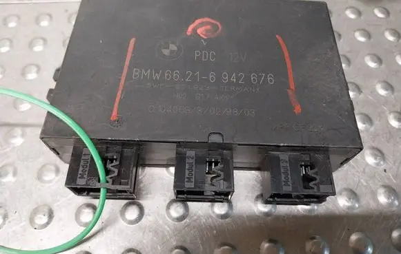 BMW X3 E83 Parking PDC control unit/module 6942676 66216942676