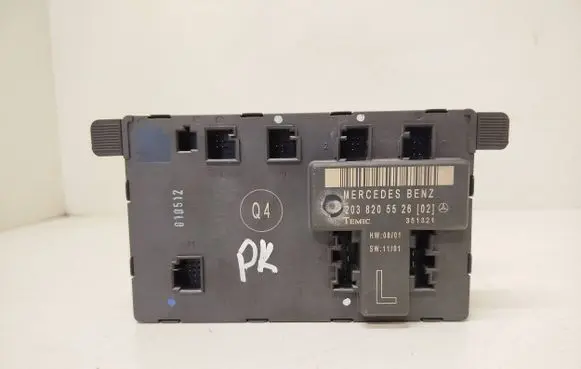 Mercedes-Benz C W203 Door control unit/module 2038205526 351321