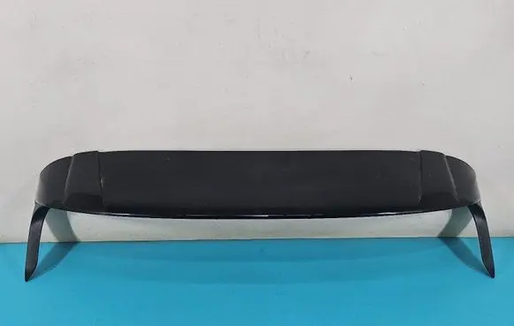 Tailgate/trunk spoiler