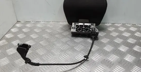 Volvo V40 Rear seat headrest 7717516
