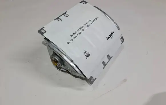 Volvo C30 Passenger airbag 8623351