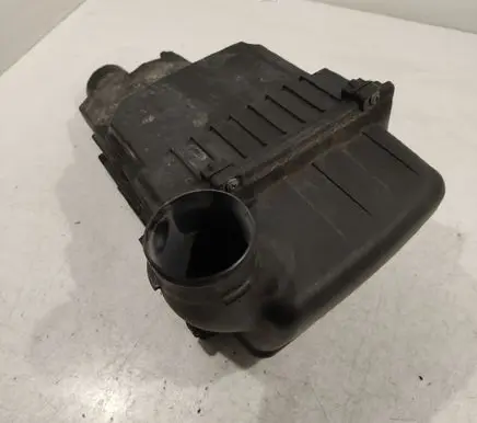 Peugeot 206 Air filter box 9634107180 9623543480