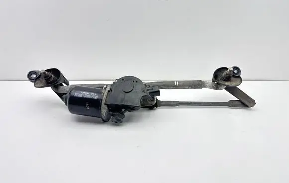 Toyota Prius (XW20) Front wiper linkage and motor 8511047080