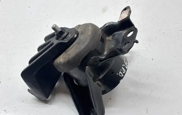 KIA Optima Engine mount bracket 21814C1000