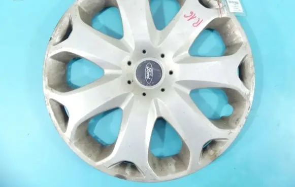 Ford Focus R16 wheel hub/cap/trim 8M51-1000-AB IMPRK1345039