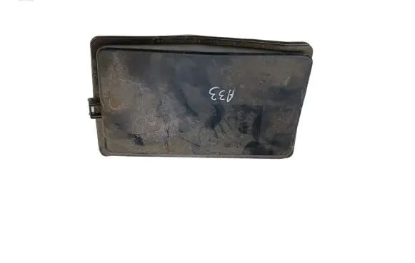 Lexus IS 220D-250-350 Fuse box cover 8266253070