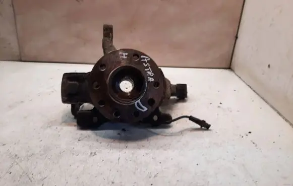 Opel Astra H Front wheel hub