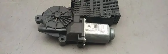Citroen C4 Grand Picasso Front door window regulator motor 9682495880