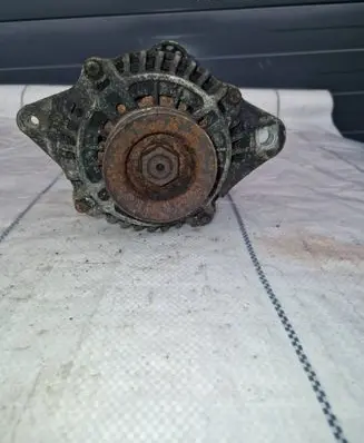 Mitsubishi Pajero Generator/alternator Me203546