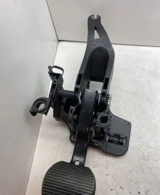 Fiat Punto (188) Brake pedal 3801880158