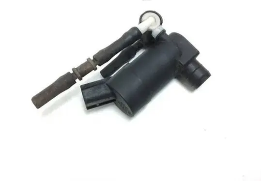 Volvo XC90 Windscreen/windshield washer pump 1S7117K624FE